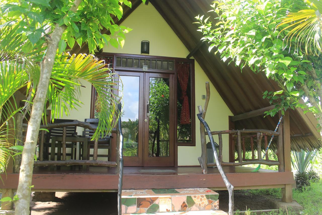 Tropicana Bungalows Gili Meno Extérieur photo